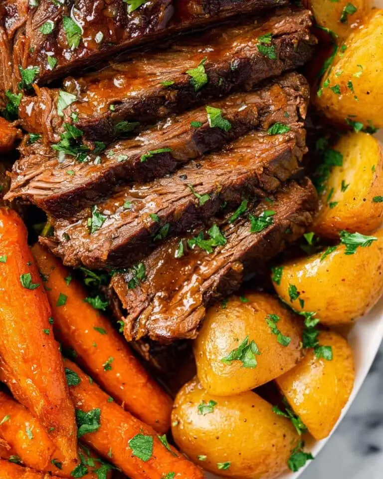 Slow Cooker Roast Beef with Vegetables and Rich Gravy Recipe